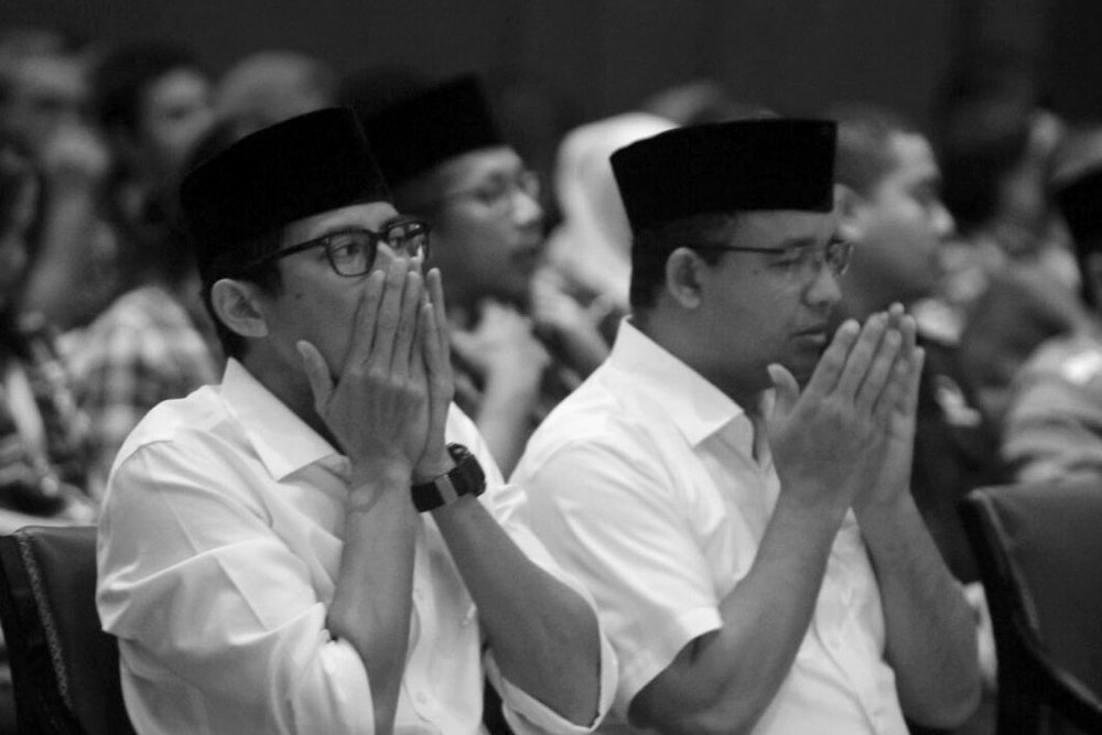 Clowns of the 21st Century (2)